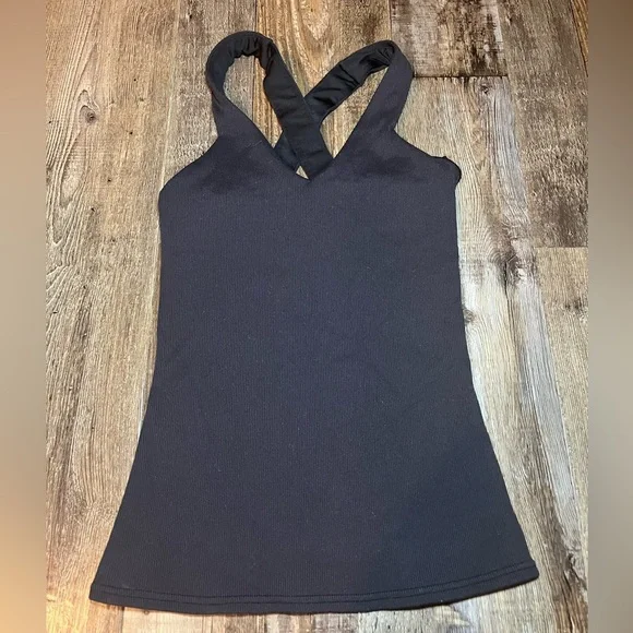 Alo Elevate Rib Tank Top in Black Women’s Size X-Small - Picture 2 of 6